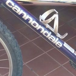 Cannondale F2001 Almost New