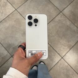 iPHONE 15 PRO T-MOBILE/METRO