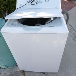 GE® Washing Machine 4.2 CU. FT. CAPACITY WASHER WITH STAINLESS STEEL BASKET


Model : GTW335ASN1WW
