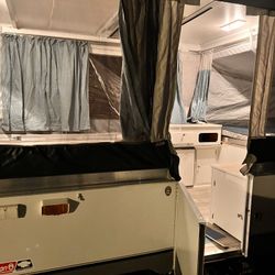 Pop Up Camper