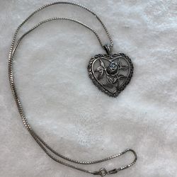 Silver Necklace With Rose Heart Pendant 