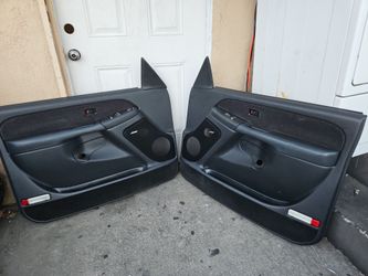 GM nbs Doorpanel available GMC sierra 2002