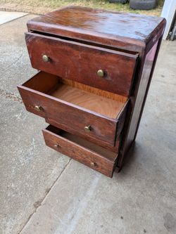 Wood dresser