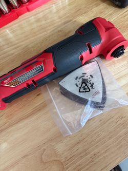 Milwaukee M12 Cordless Oscillating Multi-Tool