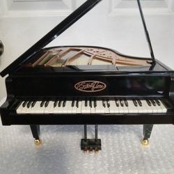 Swing Time Musical Piano 