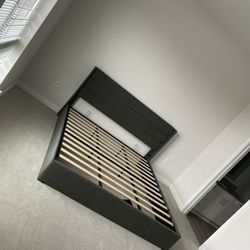 Brand New King Size Bed Frame 