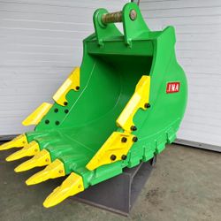 Excavator Kobelco SK 200 Heavy Duty Rock Bucket 42 inches Width. Without the Pin.