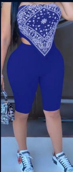 Woman plus -size clothing