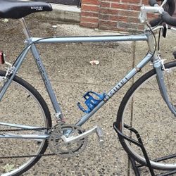 Nishiki Sport 58cm Road Bike....