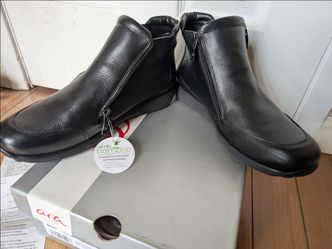 Ara Okeene leather ladies women's black ankle boots brand new in box size 6-1/2 6.5
