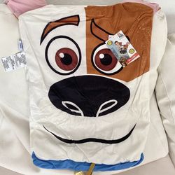 ADORABLE PILLOW COVERING!