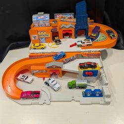 MATTEL Hot Wheels Throwback STO & GO Retro Collector's Playset