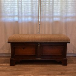 Lane altavista, Virginia hope chest