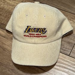 Mitchell & Ness NBA Los Angeles Lakers 1985 World Champions Corduroy Hat Beige