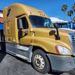 2017 Freightliner Truck
