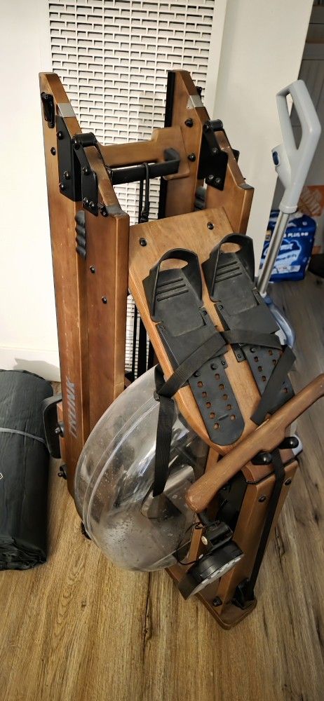 Rowing Machine, Water Resistance, Good Condition