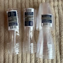 disposable plastic tumblers / wine glasses  for parties and events.