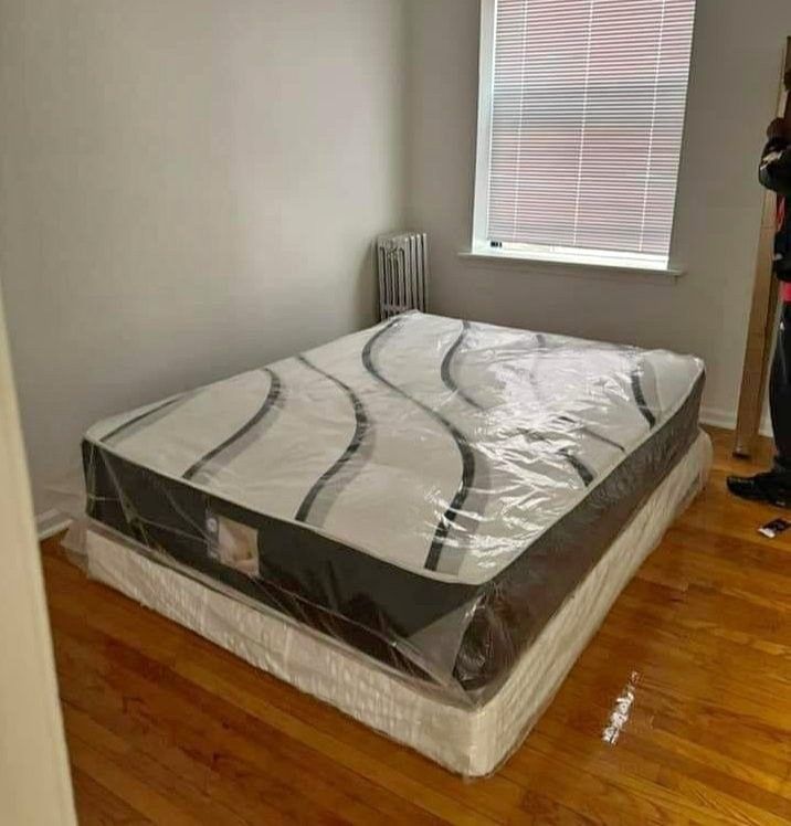 Luxury Queen Mattress – Brand New and Never Used!