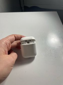 Apple AirPods with Charging Case