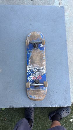 Pepperhead Griptape Complete Skateboard with independent trucks $22