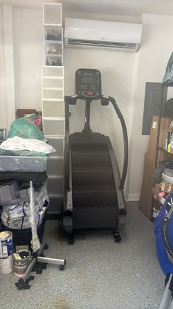 Stairmaster 8-Series Gauntlet Stepmill