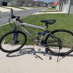 Triax Aluminum Bike 26 In Mountain Bike 7 speed
