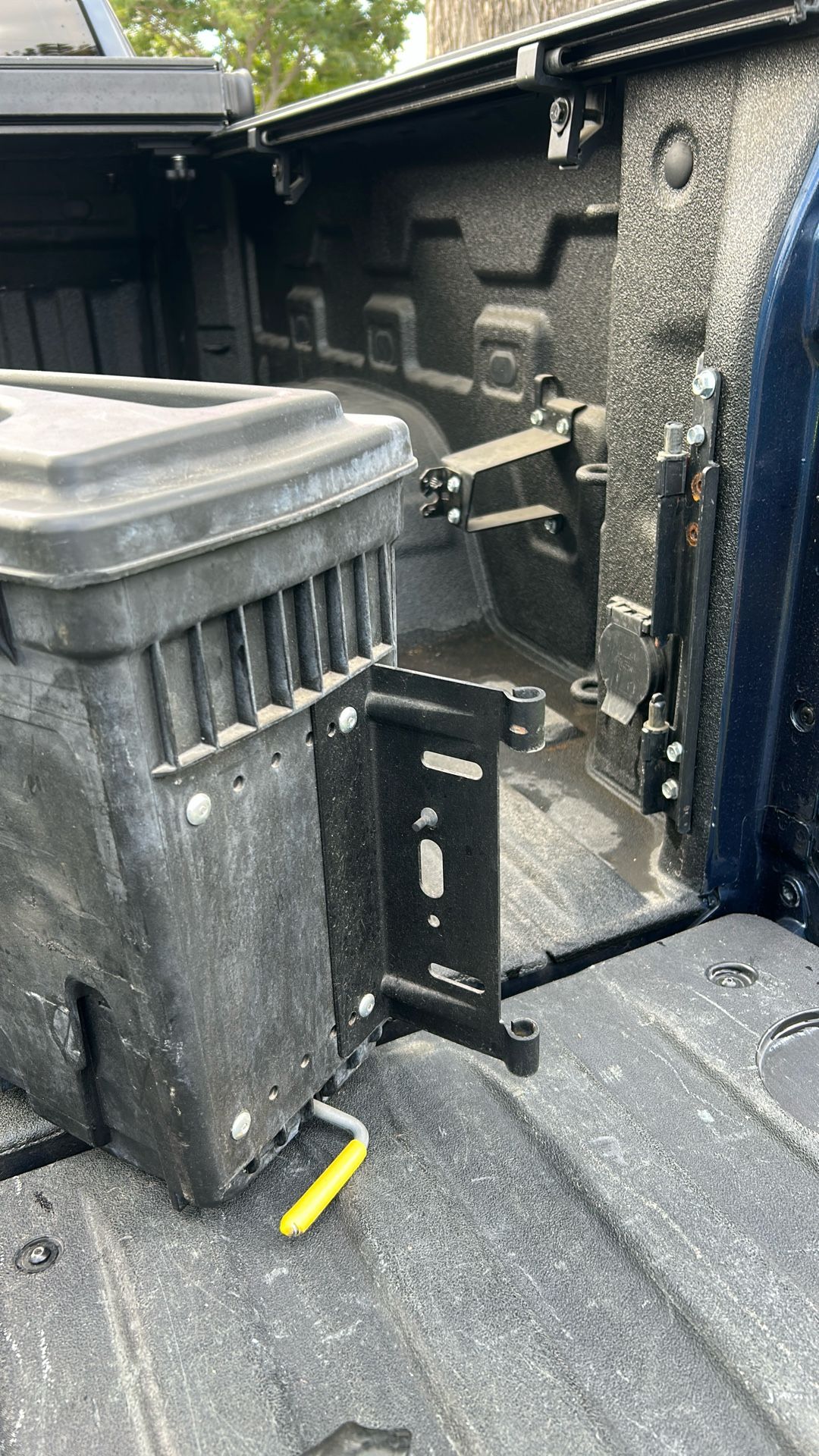 2 Under Cover Swing Case Tool Boxes