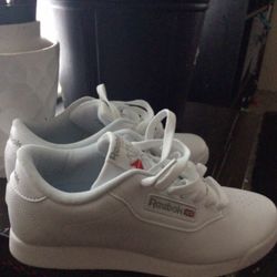 Reebok Womens Shoes Size 7