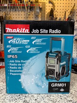 Makita GRM01 Job Site Radio