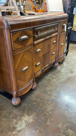 1930’s Art Deco Waterfall Buffet