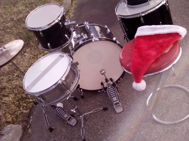 Lil 5 peice thrasher (Beginner) Set Some Hardware All Double Headed