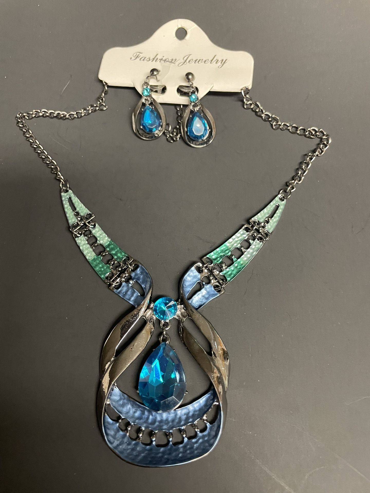 Jewerly Sets 15-20.00