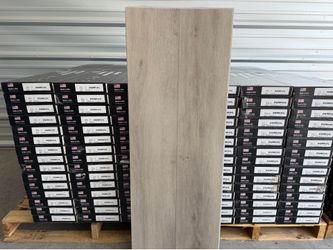 Brand new Bailey Rayne 30 MIL Click Lock Waterproof Luxury Vinyl Plank Flooring 30 MIL x 9” x 48”