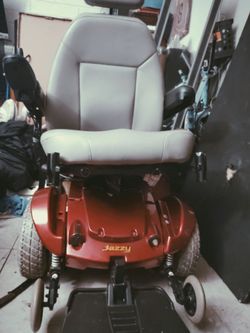 Jazzy Select Power Chair w/ charger