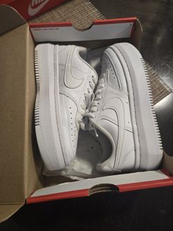 Nike Women's 6 Court Vision Alta Ltr