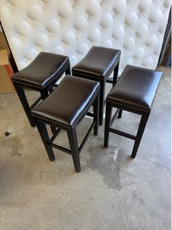 Set of 4 Bar Stools / Counter Stools – Dark Brown