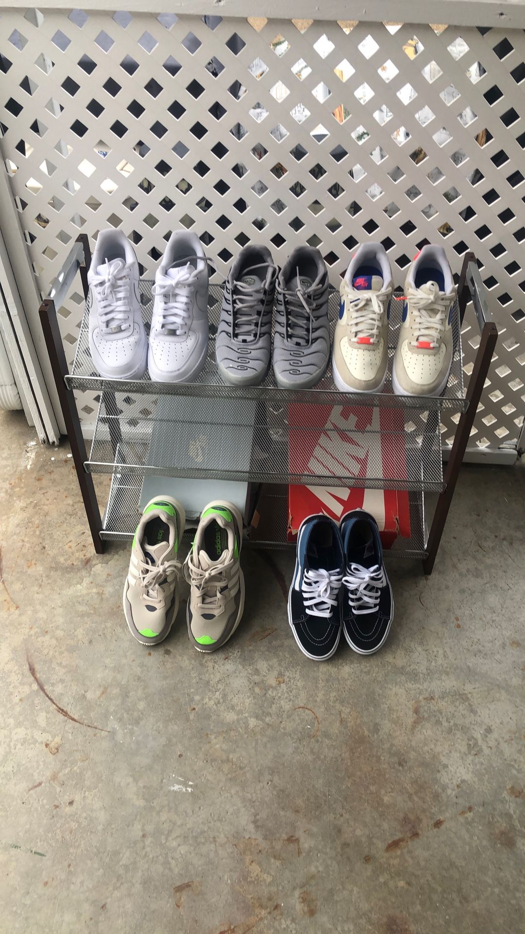 Nike AF1.  Nike Air.  Vans (Adidas Brand New)