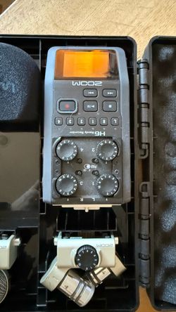 Zoom H6 6-Track Handy Recorder + 2 Mic Capsules + Hard Case — Never Used