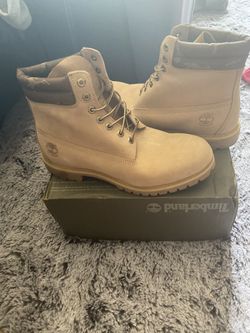 Timberlands size 12 with camo