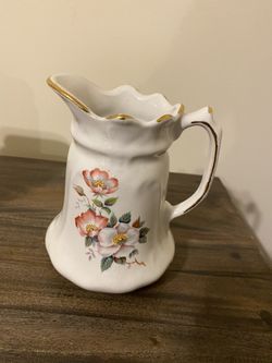 The House of Webster vintage briar rose milk cream pitcher Eastland TX Ceramics