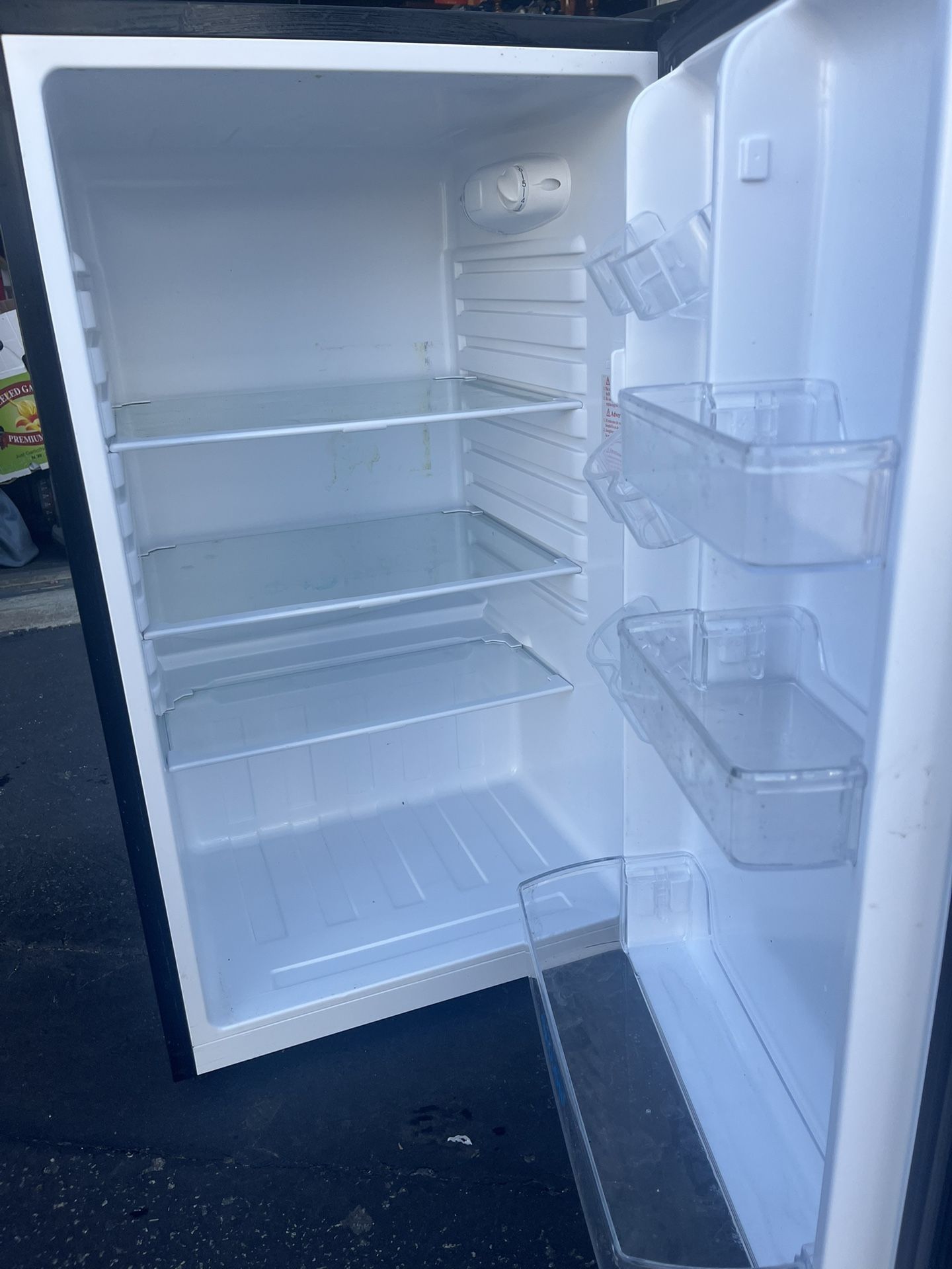 Frigate Mini Refrigerator 