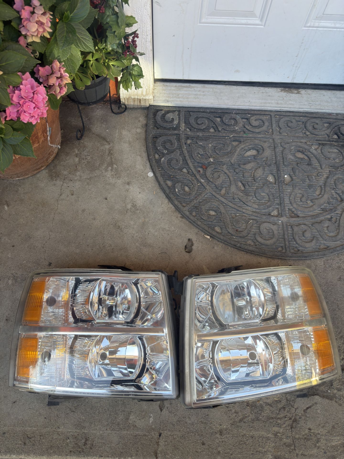 07 Chevy Silverado Lights