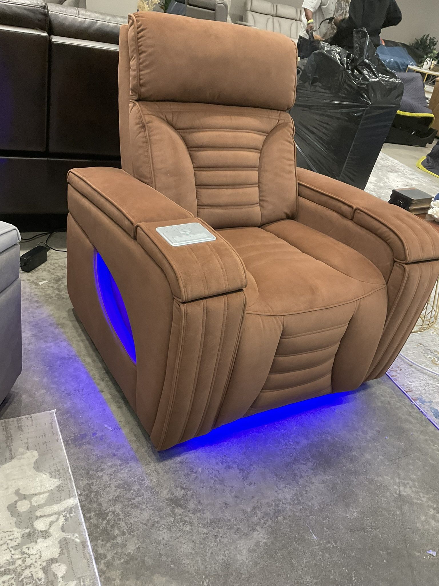 New Power recliner with power headrest /Air lumbar/ Air massage/heating