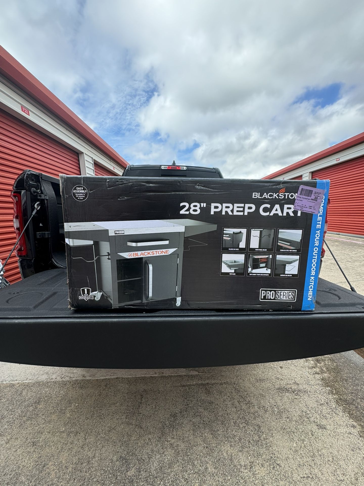 Blackstone ProSeries 28 Serve and Store Prep Grill Cart with