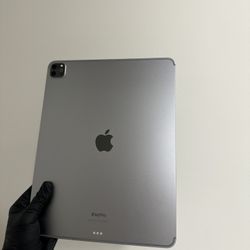 Unlocked iPad Pro 12.9 inch (6th Gen) 