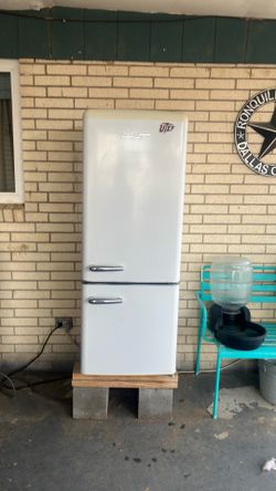 Retro fridge