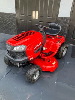 Like New Craftsman T110 Tractor 42 Inch Riding Lawn Mower