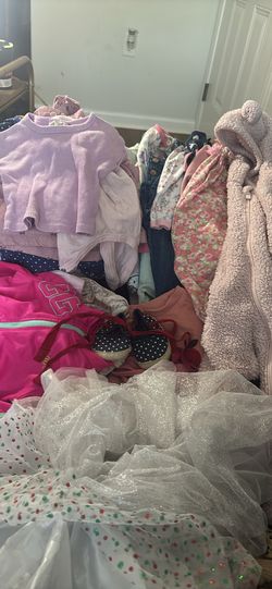 50+ Piece Baby Girl Clothes Bundle + Shoes (3M–24M) – Great Condition!