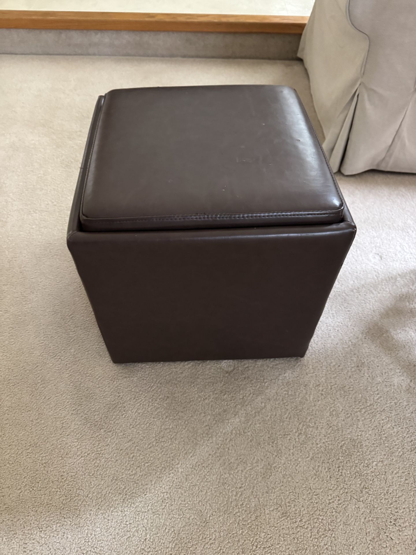 Storage Ottoman With Dining Tray