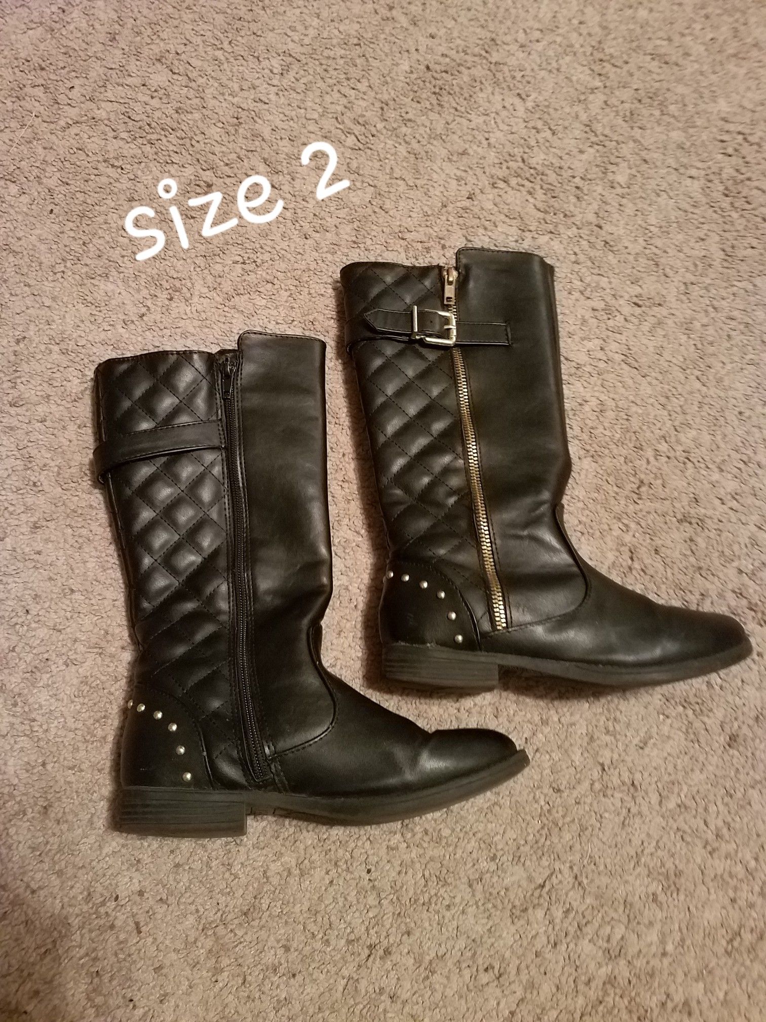 Girls boots- sizes 2-4